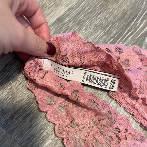 ✨5/$15 VS underwear - Picture 4 of 4